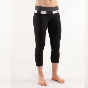 lululemon Wunder Groove Crop REVERSIBLE
